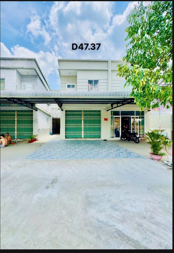 🔥 BÁN NHÀ MỚI TRỤC D7, NGAY CỔNG RA KCN 🔥